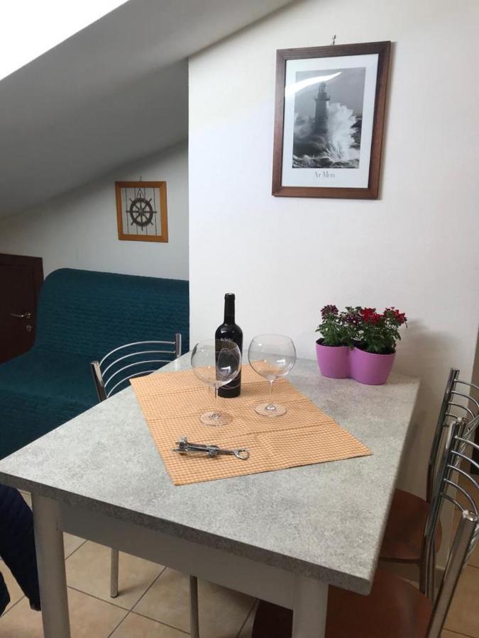 La Mansardina Apartamento Porto Torres Exterior foto