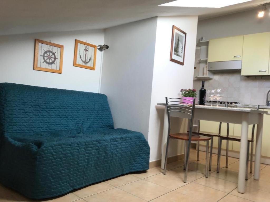 La Mansardina Apartamento Porto Torres Exterior foto
